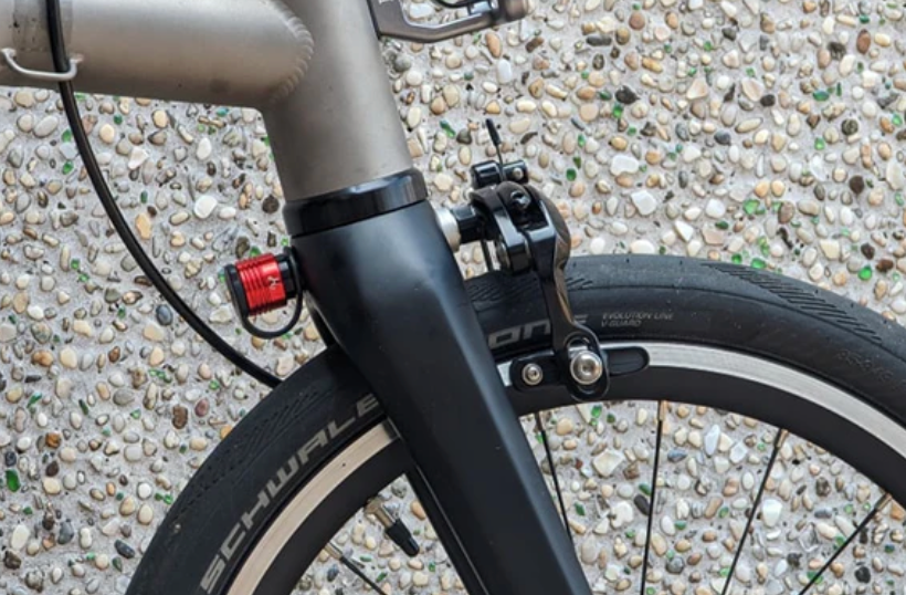 H&H pedal holder for T-LINE