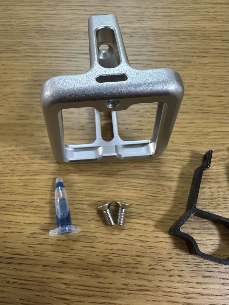 H&H One piece Carrier Block