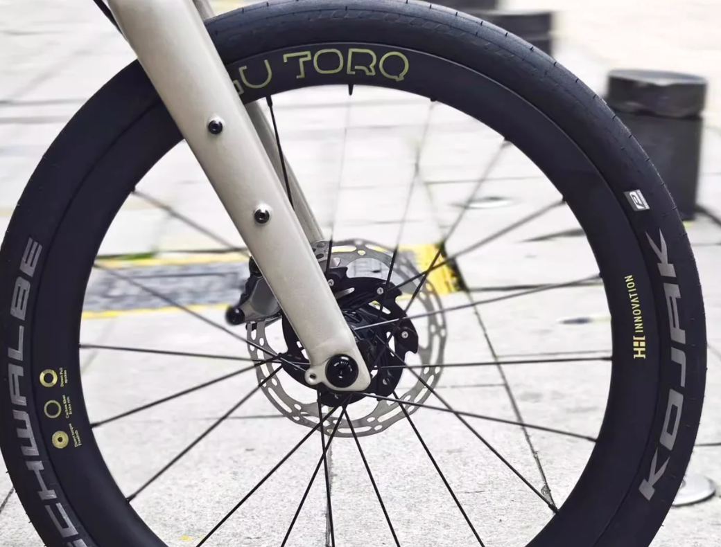 H&H 406 Carbon wheel set